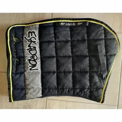 Ensemble tapis et bonnet Eskadron