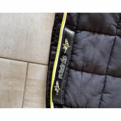 Ensemble tapis et bonnet Eskadron