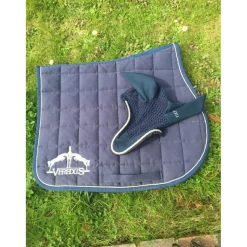 Ensemble tapis et bonnet Veredus et Lamicell bleu marine