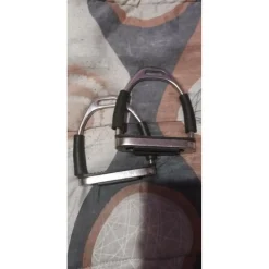 Etrier flexible