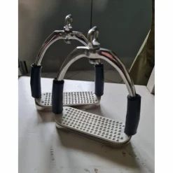 Etriers de sécurité articulés