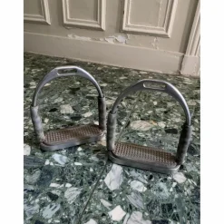 Etriers flexibles gris