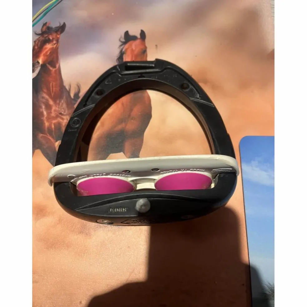 flex on junior