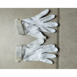 Gants blancs