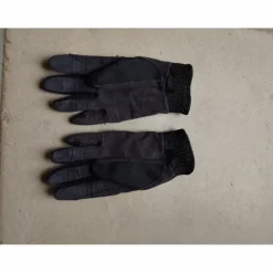 Gants noirs