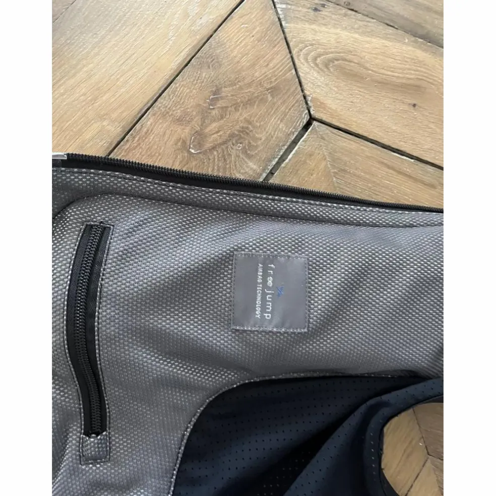 Gilet Airbag Airlight 2 Penelope leprevost by Freejump