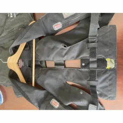 Gilet haïr bag hit air complet 3 jamais déclenché taille S avec 2 cartouches supplémentaires et housse
