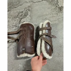 GUETRES CUIR MARRON + protège boulet