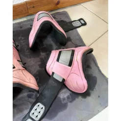 Guêtres + Protège-boulets HEXA rose – matière imperméable, facile à nettoyer