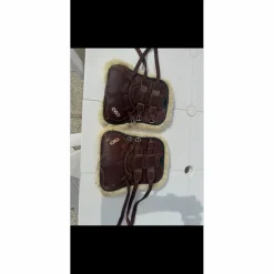 Guêtres cuir avec boucles et mouton CWD