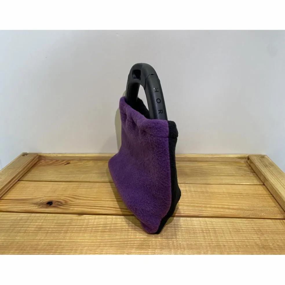 Housses d'étriers noire/violet