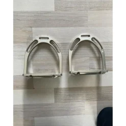 Jin Stirrup Titan gold