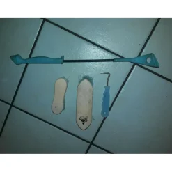 Kit de pansage + cravache