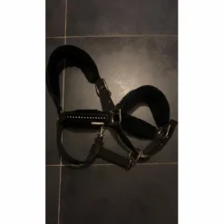 Licol noir strass