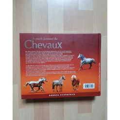 Livre Le monde fascinant des chevaux