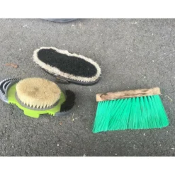 Lot de brosses