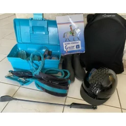 Lot vêtements + matériel