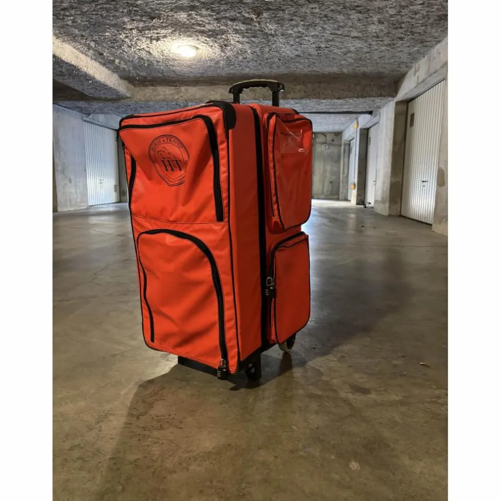 malle horse and travel