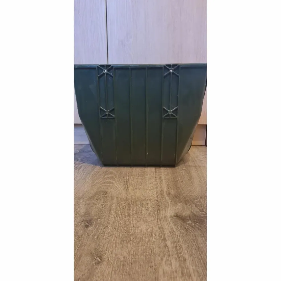 Mangeoir Kerbl 15L