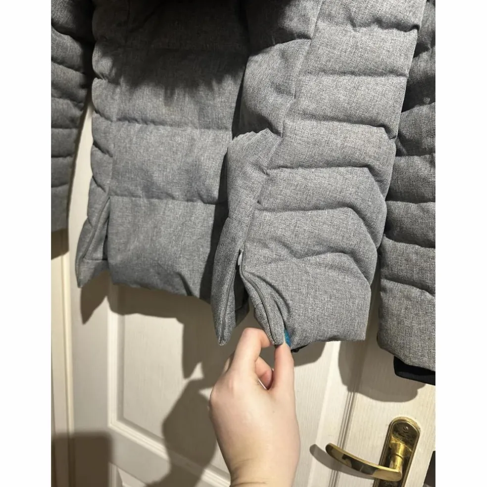 Manteau Mountain horse