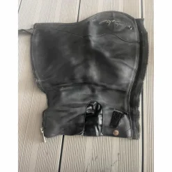 mini chaps freejump/dyon