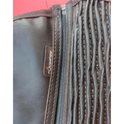 Mini-chaps en cuir