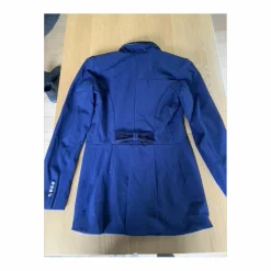 Mini-frac Lamantia Couture bleu, col et noeud velours bleu, liseré noir, boutons argenté