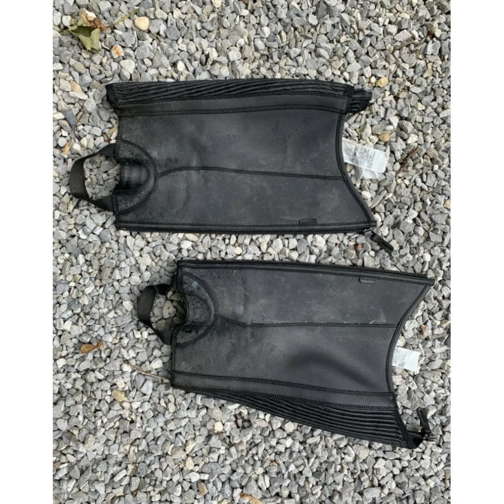 Minis-chaps noires