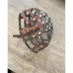 Muselière cuir grille acier