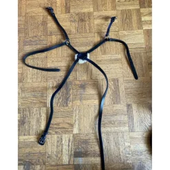 Muserolle croisée noire taille poney