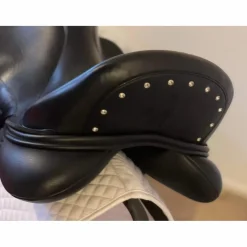 Omni taille 17/17,5 selle de dressage
