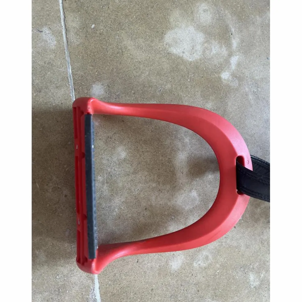 Paire d’etriers Jin Stirrup + étrivières