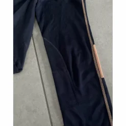 pantalon bleu marine et orange fouganza