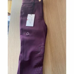 pantalon de cheval couleur bordeaux