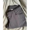 pantalon gris