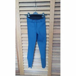 pantalon imperméable et doublé polaire.