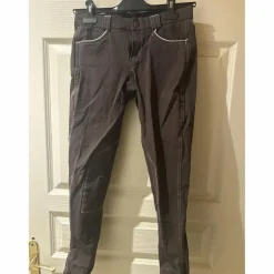 Pantalon komutekir