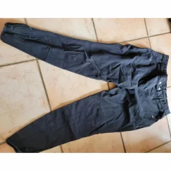 pantalon noir fouganza