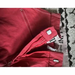 Pantalon rouge