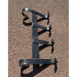 Patère / porte filet pour bridons et porte de box
