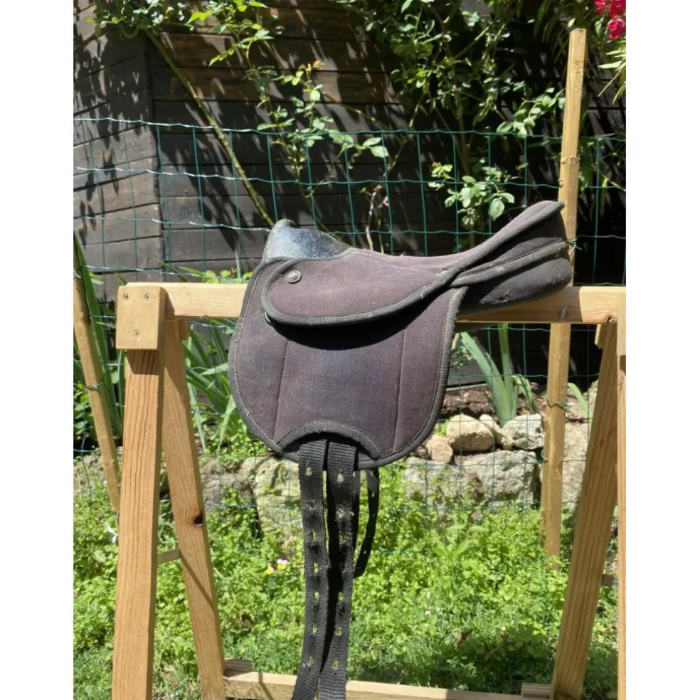 Petite selle shetland