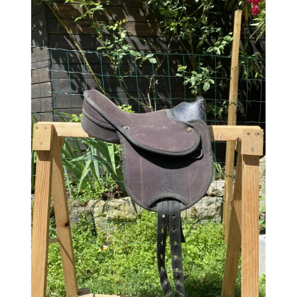 Petite selle shetland