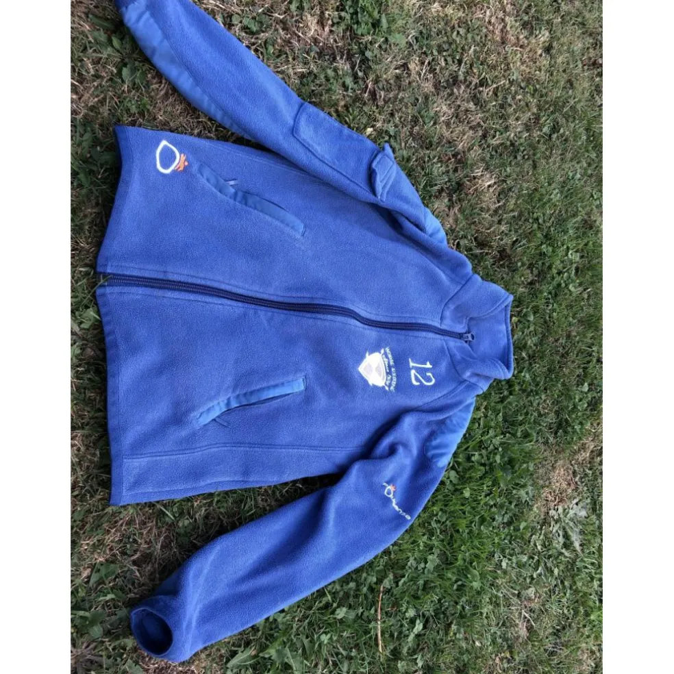 Polaire bleu taille 8ans