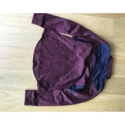 Polo bordeaux et bleu marine taille 12ans