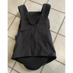 Protection dorsale comme neuve