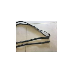 rênes en cuir lisse