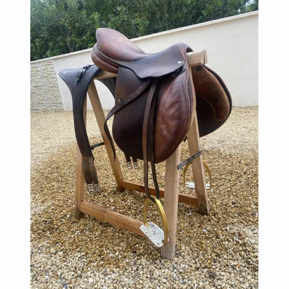 Sellé devoucoux 17,5