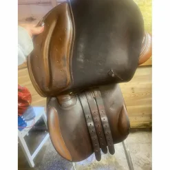 Selle 17 pouces