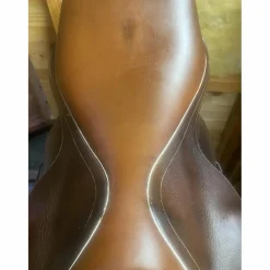 Selle 17 pouces