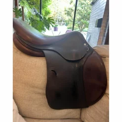 selle Antares close contact
